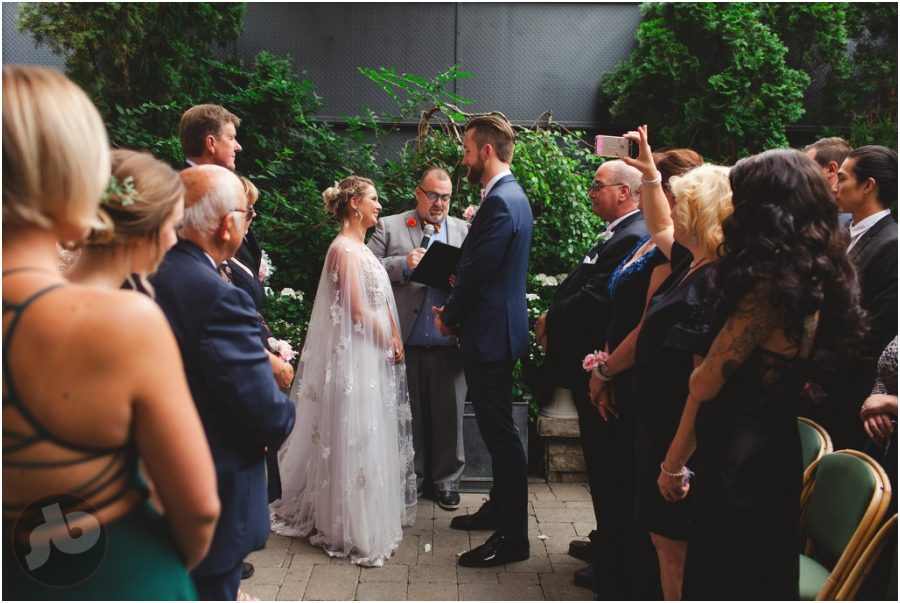 Toronto Wedding Photographer - Le Select Bistro